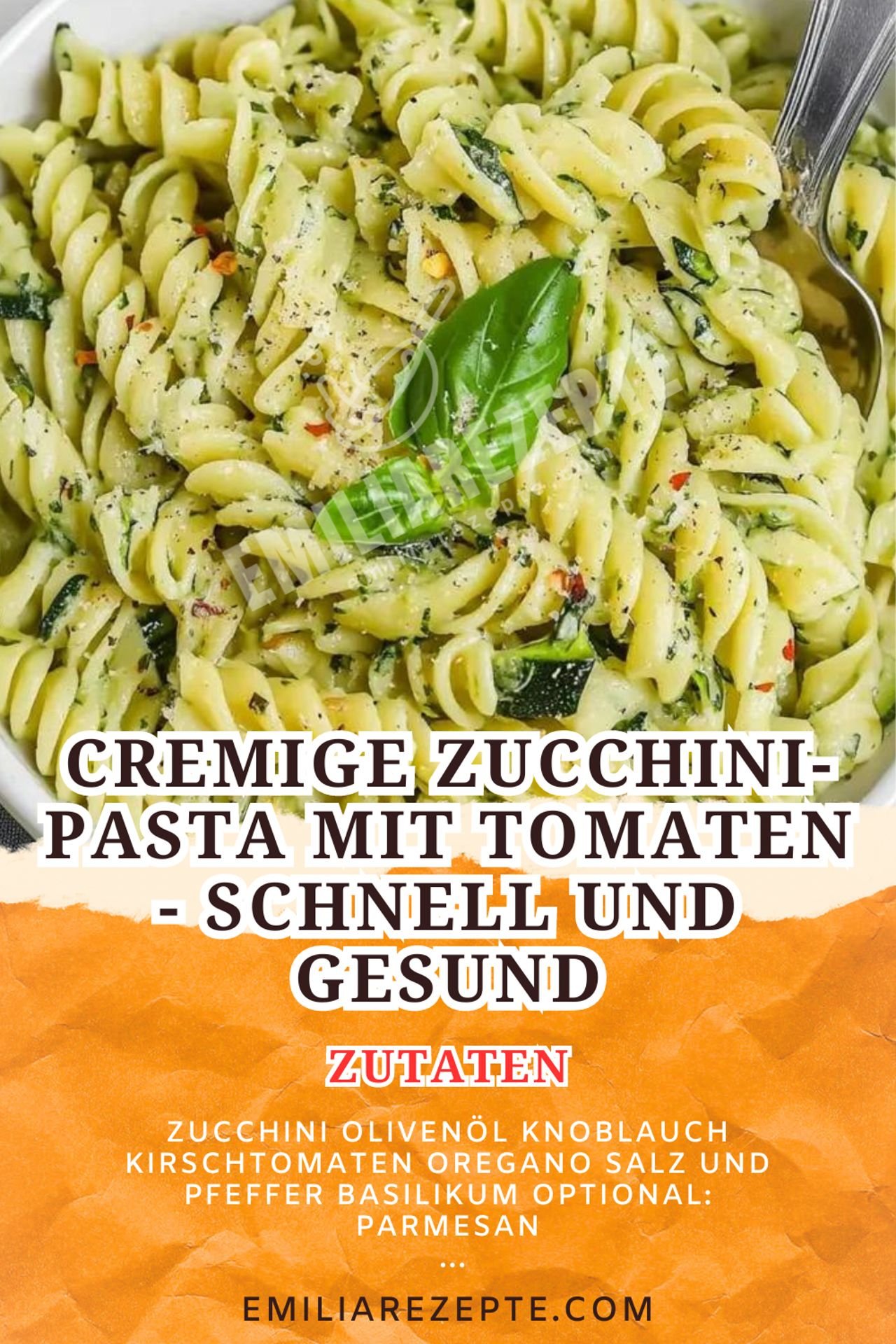 zucchini-rezepte-cremige-zucchini-pasta-mit-tomaten-schnell-und-gesund