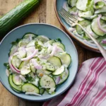 Sommerlicher Gurkensalat: Erfrischendes Salat Rezept für heiße Tage