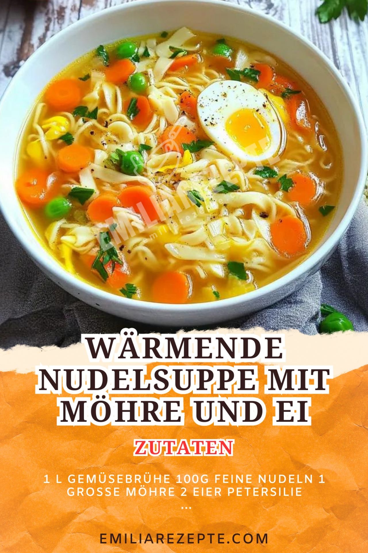 Schnelle Rezepte: Wärmende Nudelsuppe mit Möhre und Ei