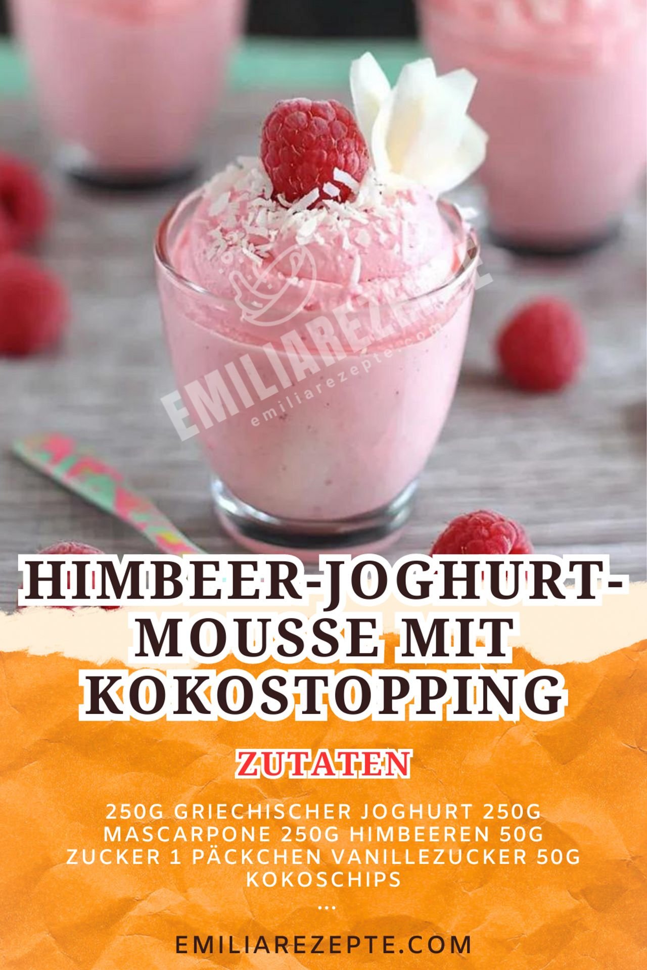 Schnelles Dessert: Himbeer-Joghurt-Mousse mit Kokostopping