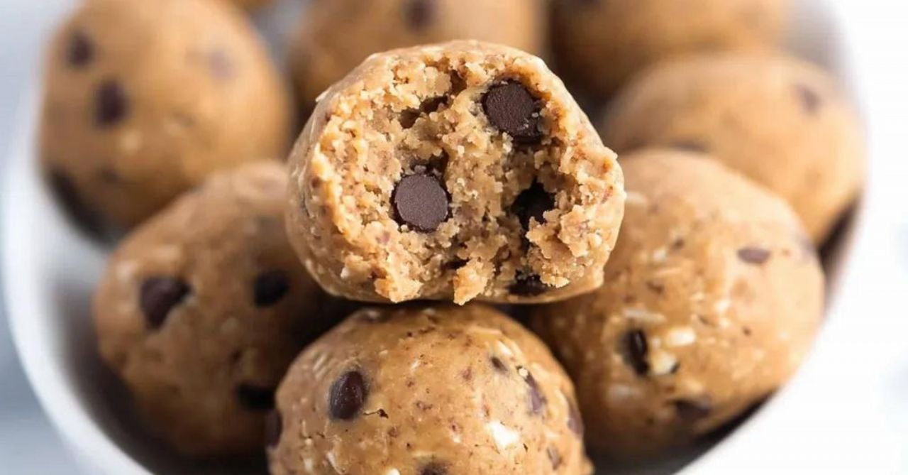 Gesunde Snacks: Energiebällchen mit Datteln und Nüssen